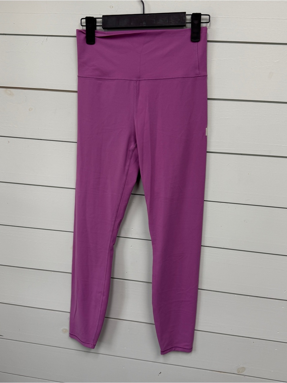 Vuori all the feels leggings 7/8” purple women’s size medium